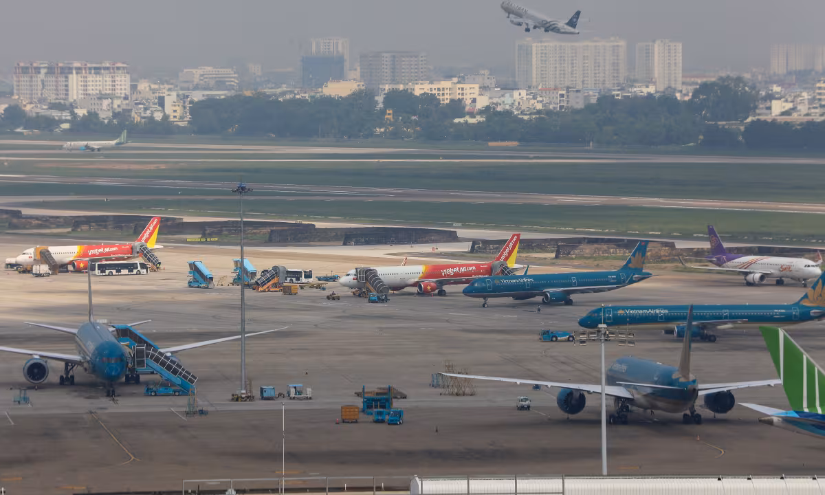Khủng hoảng nhiên liệu Jet A1 đẩy giá vé máy bay nội địa tăng 15-20%